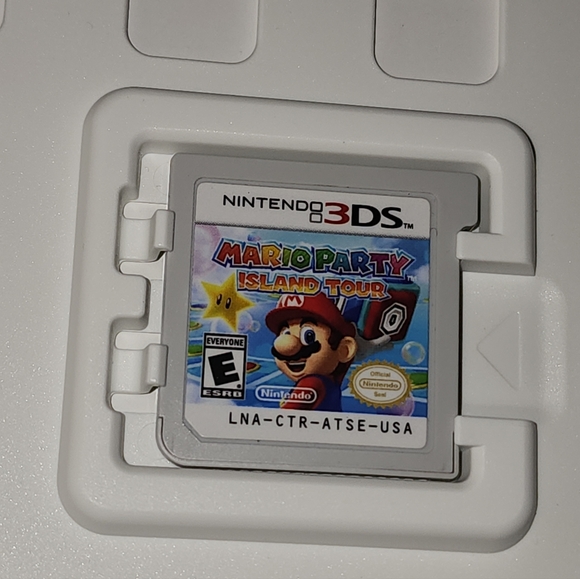 Nintendo 3DS Game Set - Picture 2 of 7